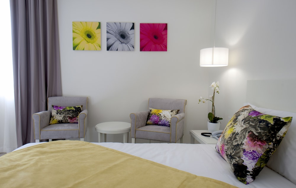 PRIMAVERA PERFUME HOTEL 18/41