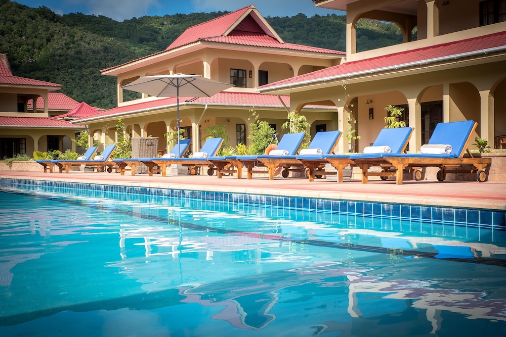 Oasis Hotel Restaurant & Spa in PRASLIN ISLAND