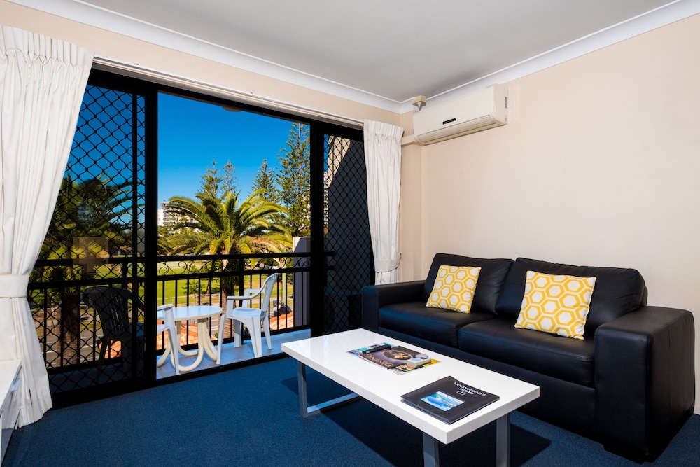 Island Beach Resort 34/73