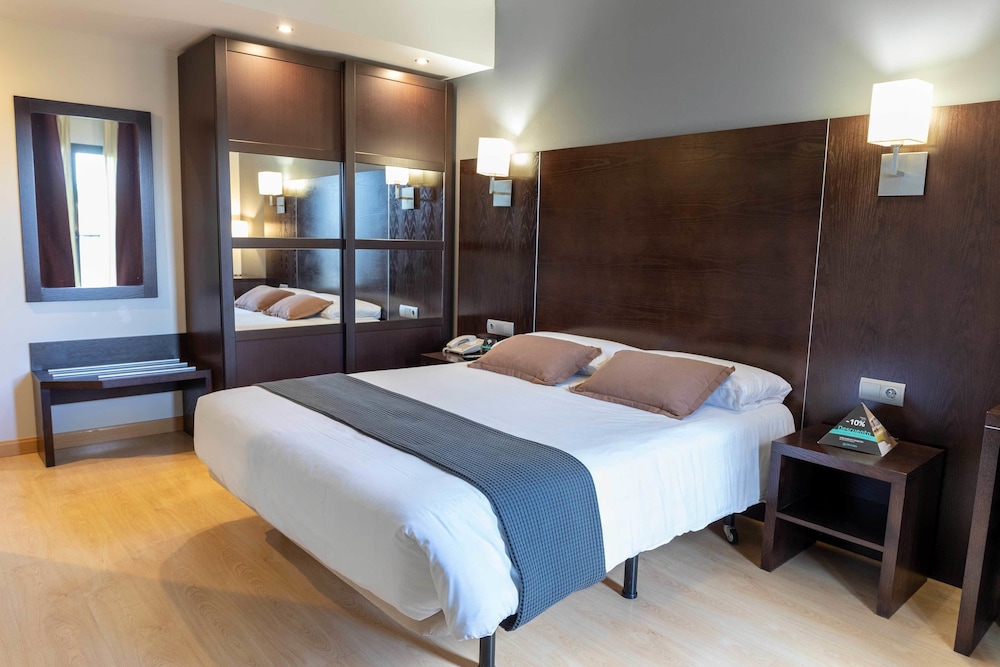 Hotel Cardena 38/68