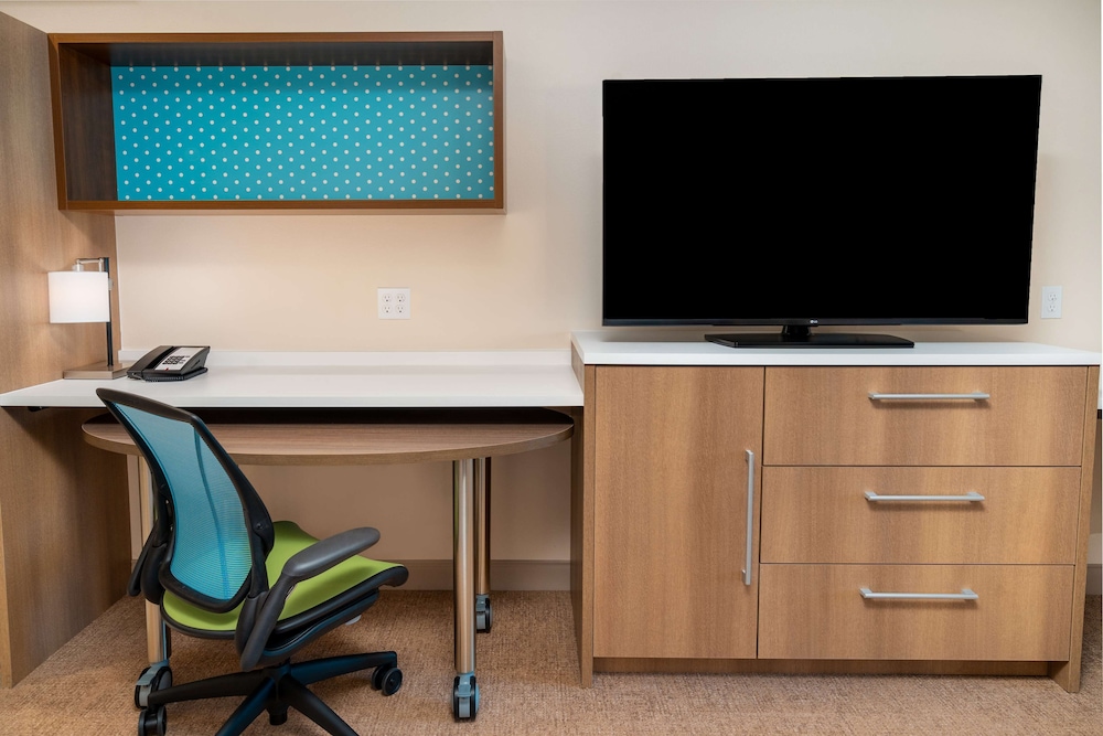Home2 Suites By Hilton Corona 38/40