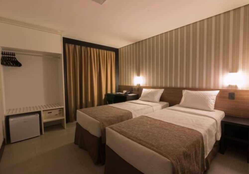 WA HOTEL CARUARU 12/63
