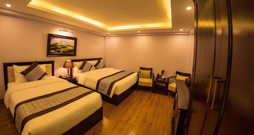 STANDARD, MULTIPLE BEDS, NO WINDOW