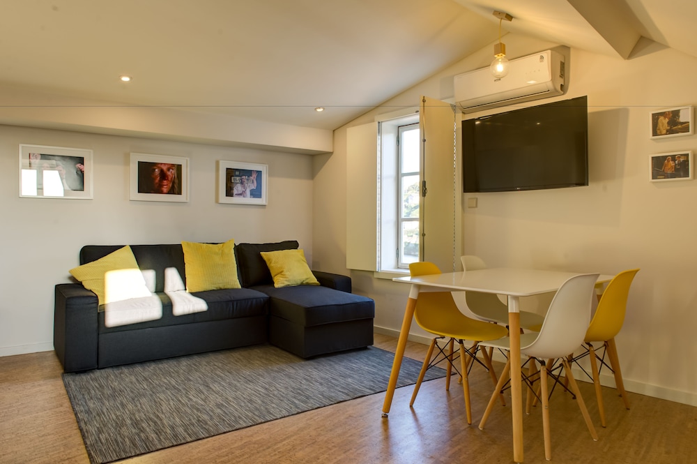 Ribeira Cinema Apartments 19/33