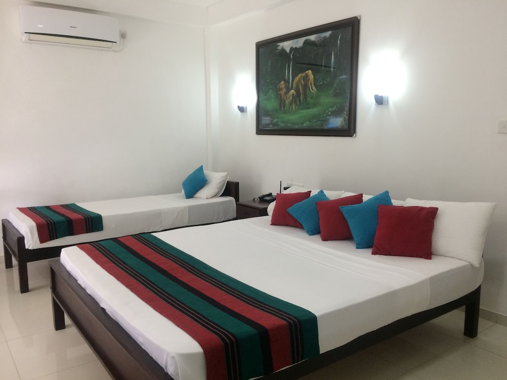 Oruthota Chalets 16/68
