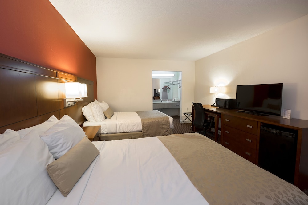 Ramada By Wyndham Walterboro 17/30