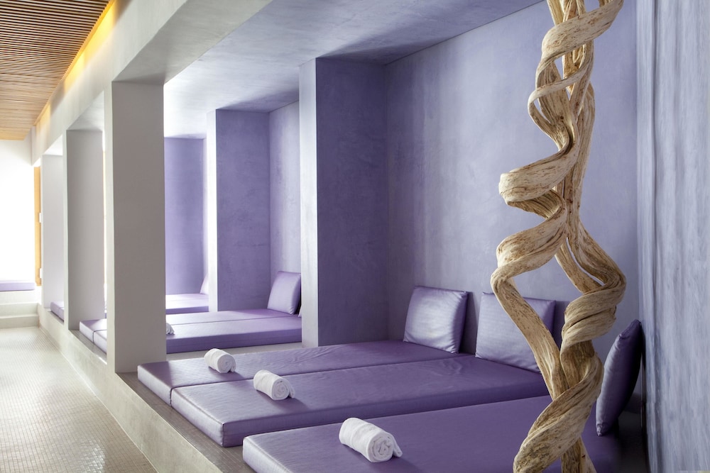 The Park Gstaad, Four Seasons Hotel 6/50