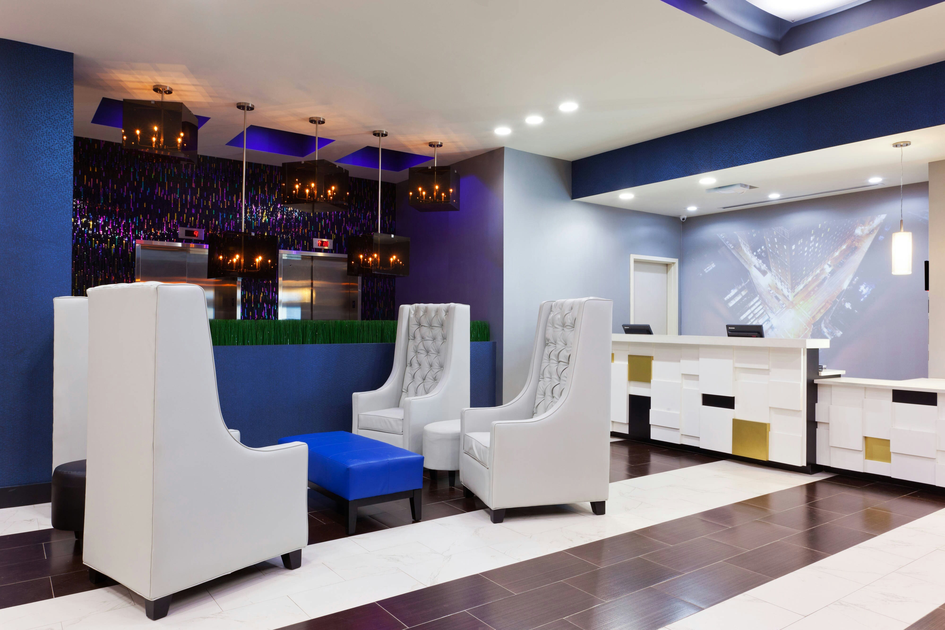 FAIRFIELD INN AND SUITES NEW YORK QUEENS/QUEENSBORO BRIDGE 2/8