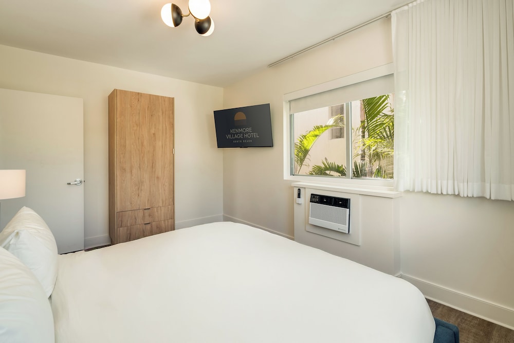 1 BEDROOM, PREMIUM, SUITE, KING BED