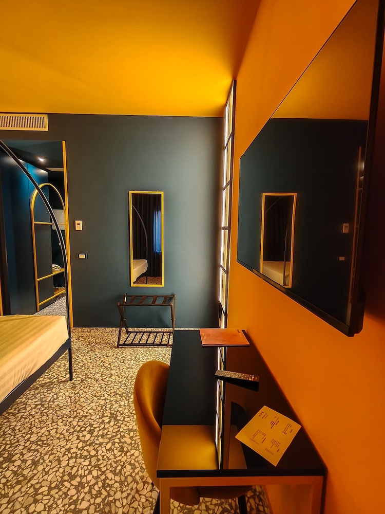 Hotel Nuvo 39/50
