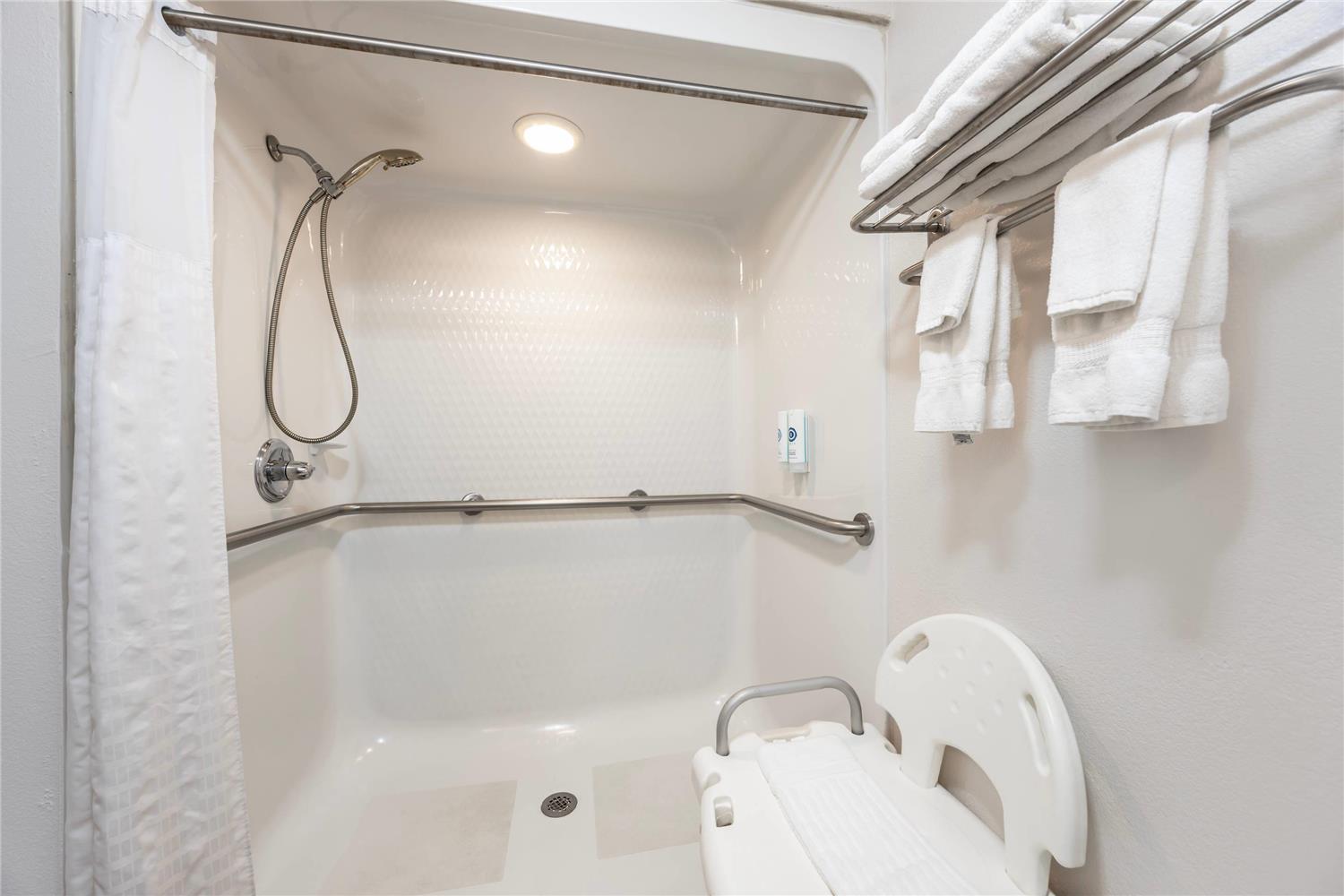 Comfort Inn & Suites Cookeville 33/33