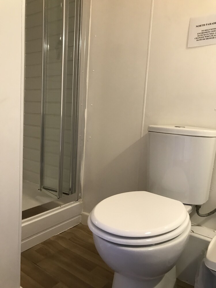 North Parade Seafront Accommodation 50/50