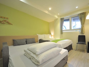 Green Hotel 25/63