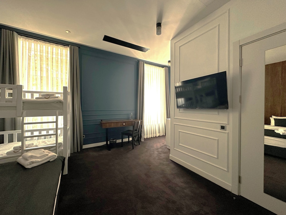 Hotel Twenties Tbilisi - Stay & Dine 42/65