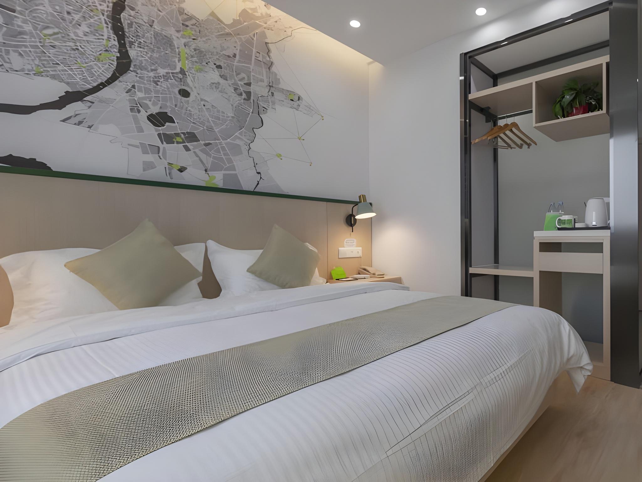 YIRAN, SUPERIOR, DOUBLE BED