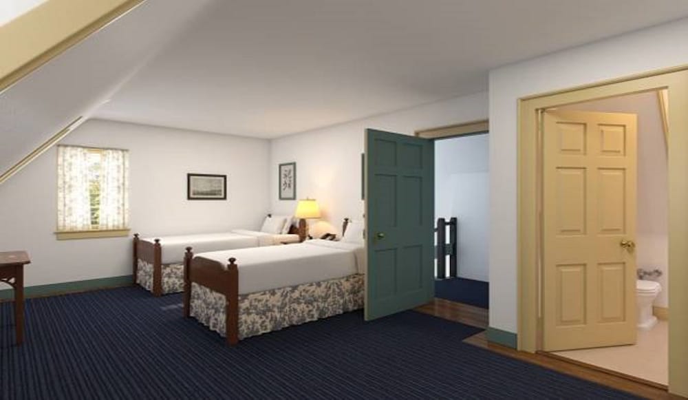 2 BEDROOMS, FAMILY, HOUSE