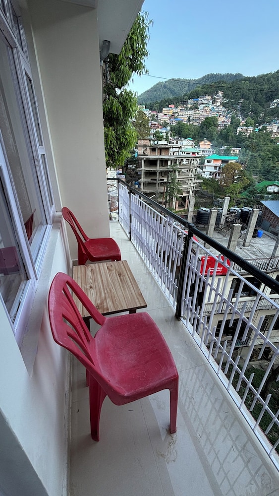 Hotel Ekant Lodge 42/50