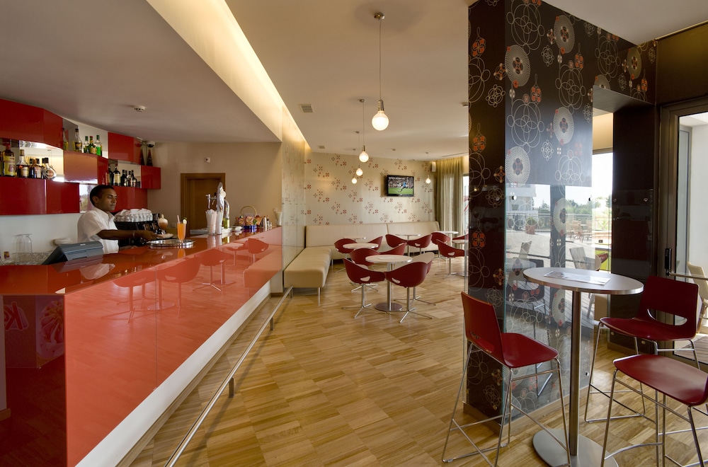 Alfagar Aparthotel 32/50