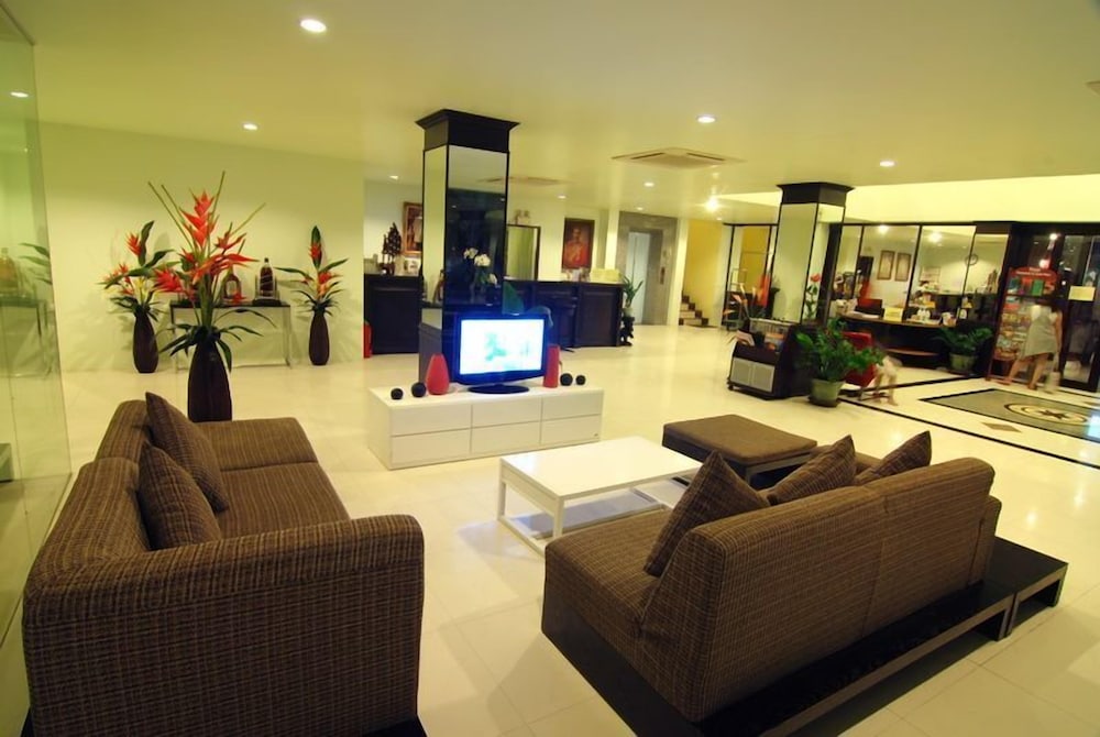 Laem Din Hotel 11/16