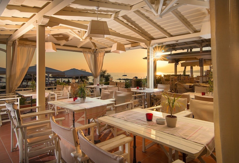 Assano Sea Front Luxury 24/50
