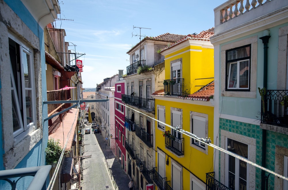 Lisbon Core Apartments In Bairro Alto Chiado 5/50