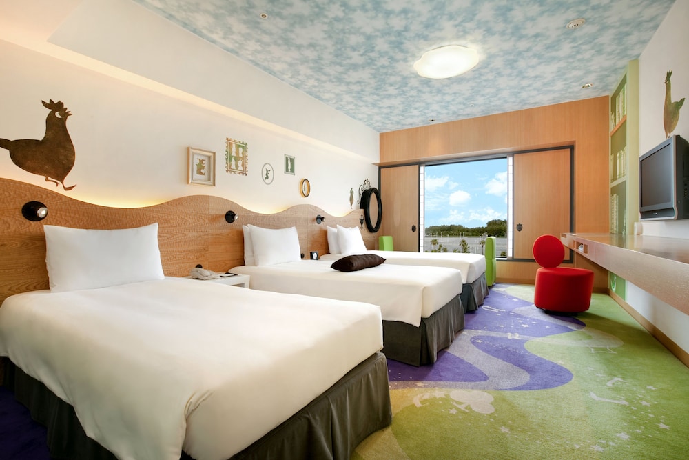 Hilton Tokyo Bay 18/76