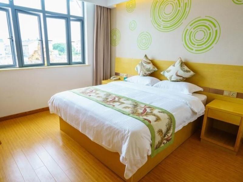 GreenTree Inn Suzhou Mudu Lingyan Mountain Ganglong City Hotel 10/32