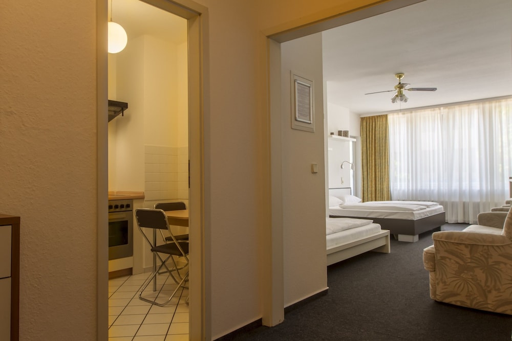 APARTHOTEL VEGA 25/33