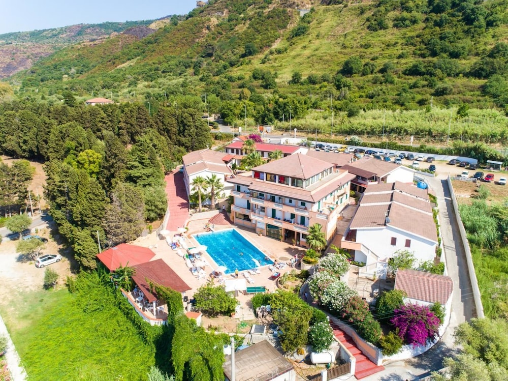 Hotel San Domenico 8/65