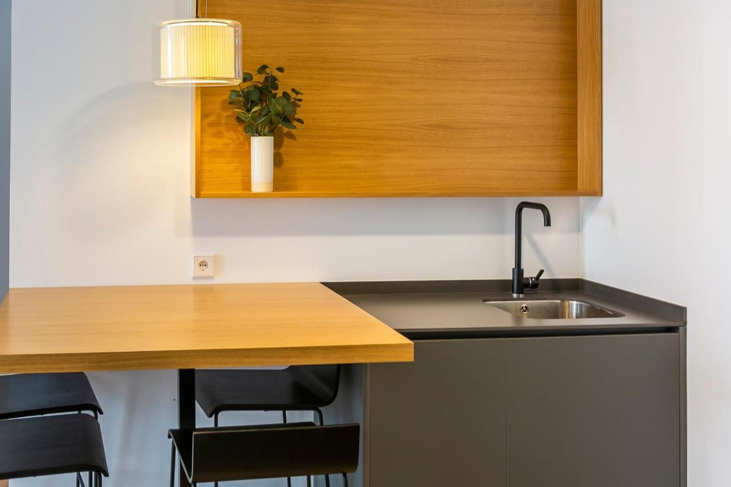AQUITANIA HOME SUITES 27/36