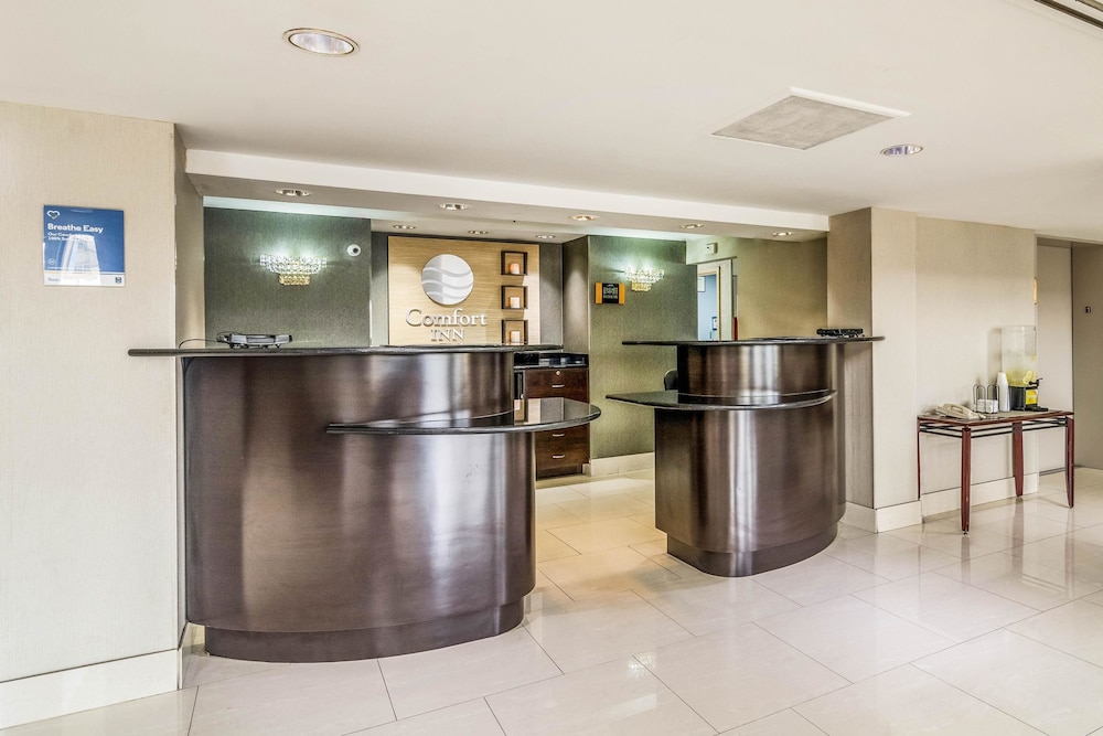 Spark by Hilton Des Plaines Chicago O'Hare