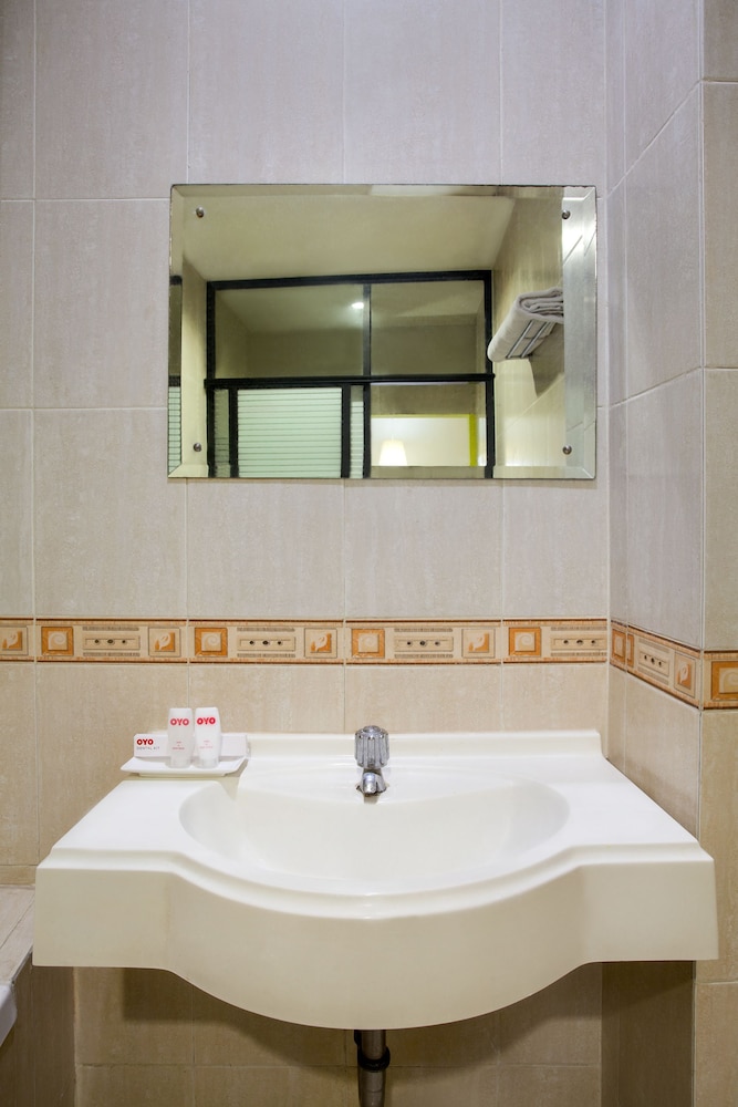 Belvena Hotel Mangga Besar 21/23
