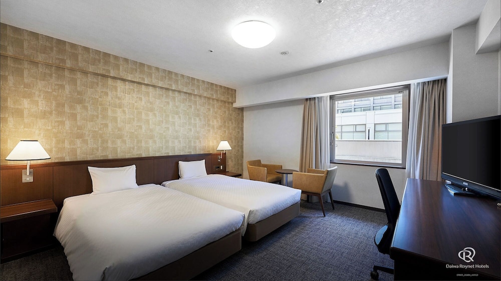 غرفة بسريرين منفصلين للمدخنين