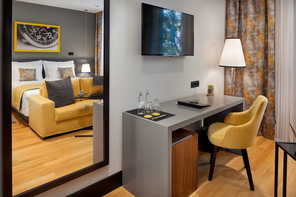 Sia Split Hotel 48/80