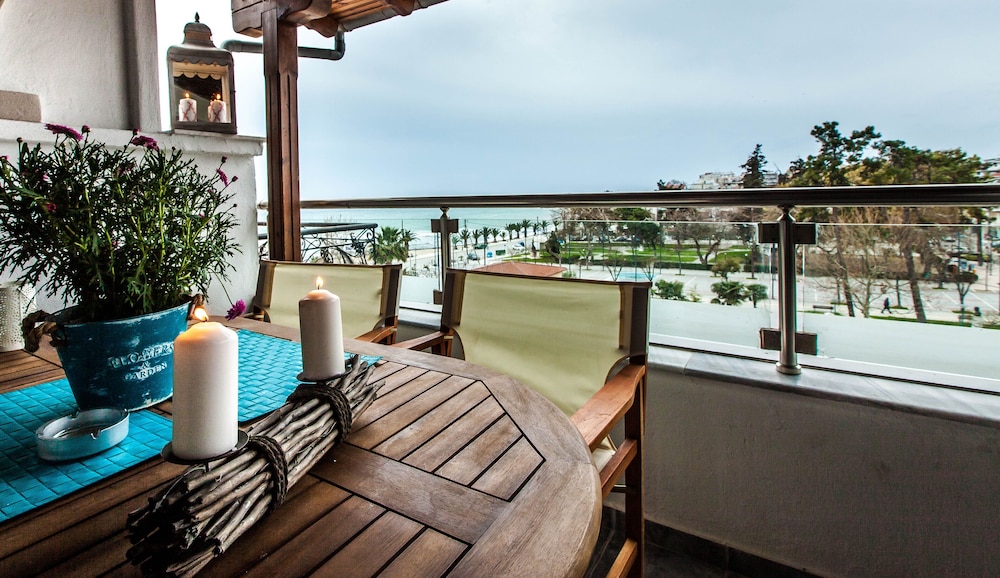 Aqua Mare Sea Side Rooms 34/50