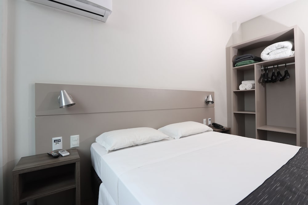 Valerim Itajai Hotel 22/48