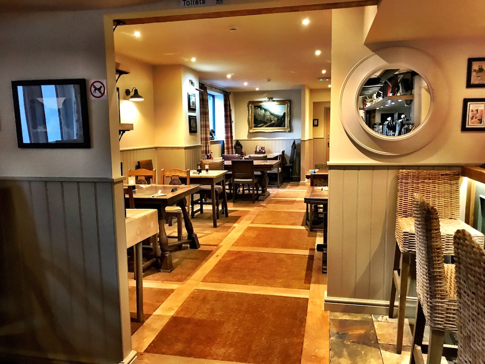 The Moon Inn at Stoney Middleton 29/39
