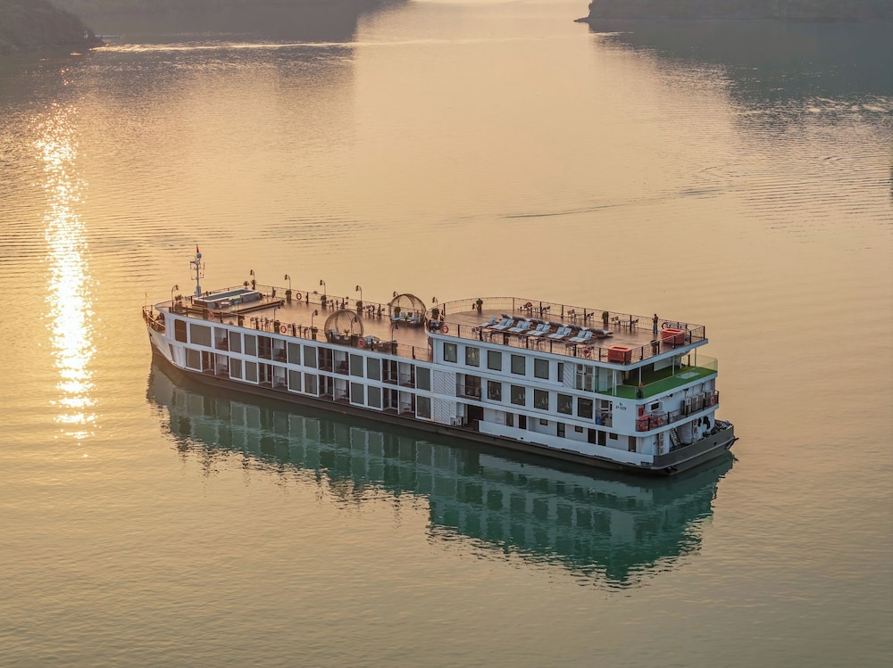Indochine Cruise Lan Ha Bay 1/50