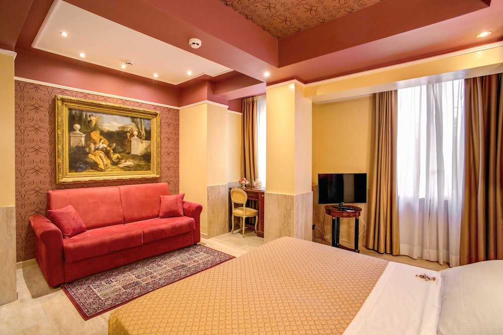 Aurelius Art Gallery Hotel 40/54