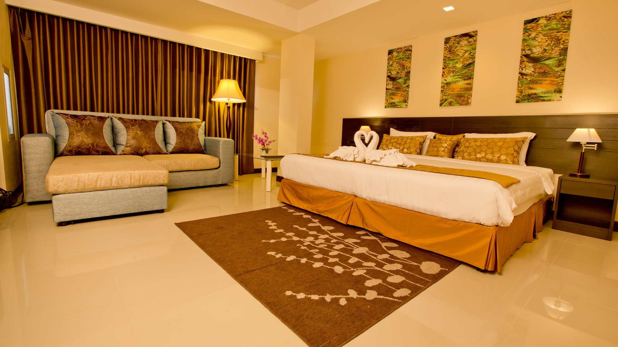 GRAND SUITE