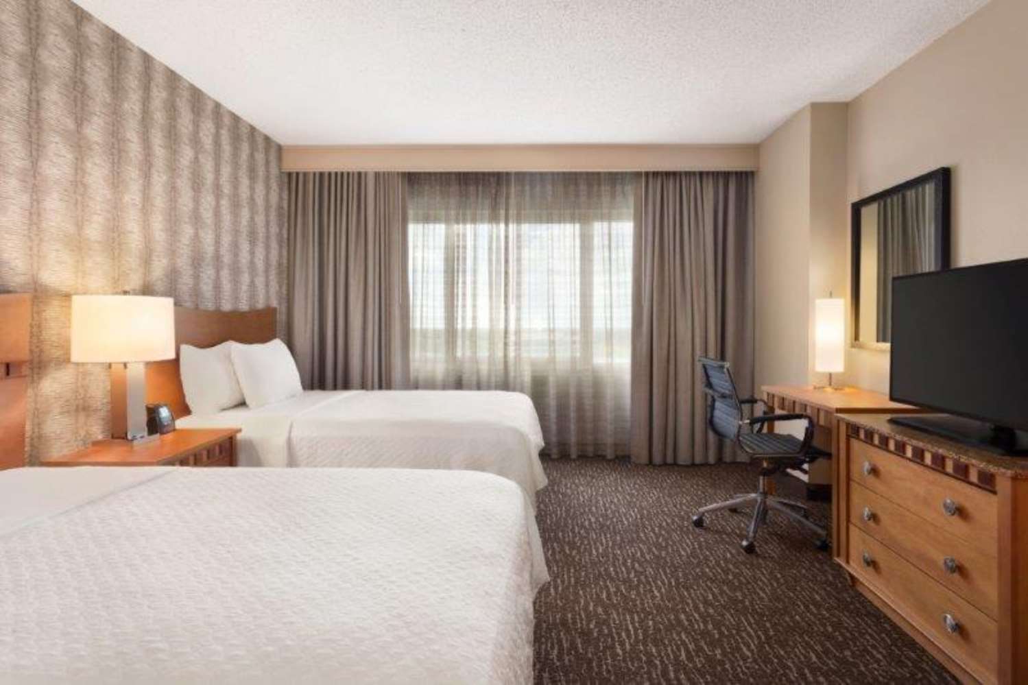Suite, 2 Double Beds, Corner