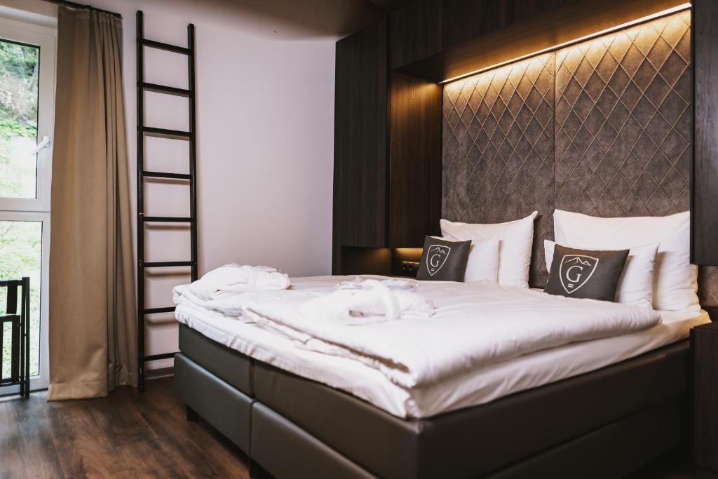 2 Bedrooms, Penthouse Suite, Sauna