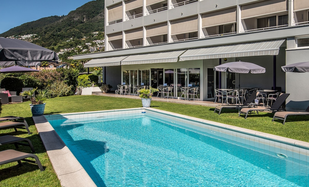 Smart-HOTEL MINUSIO, a Swiss Quality Hotel 41/42