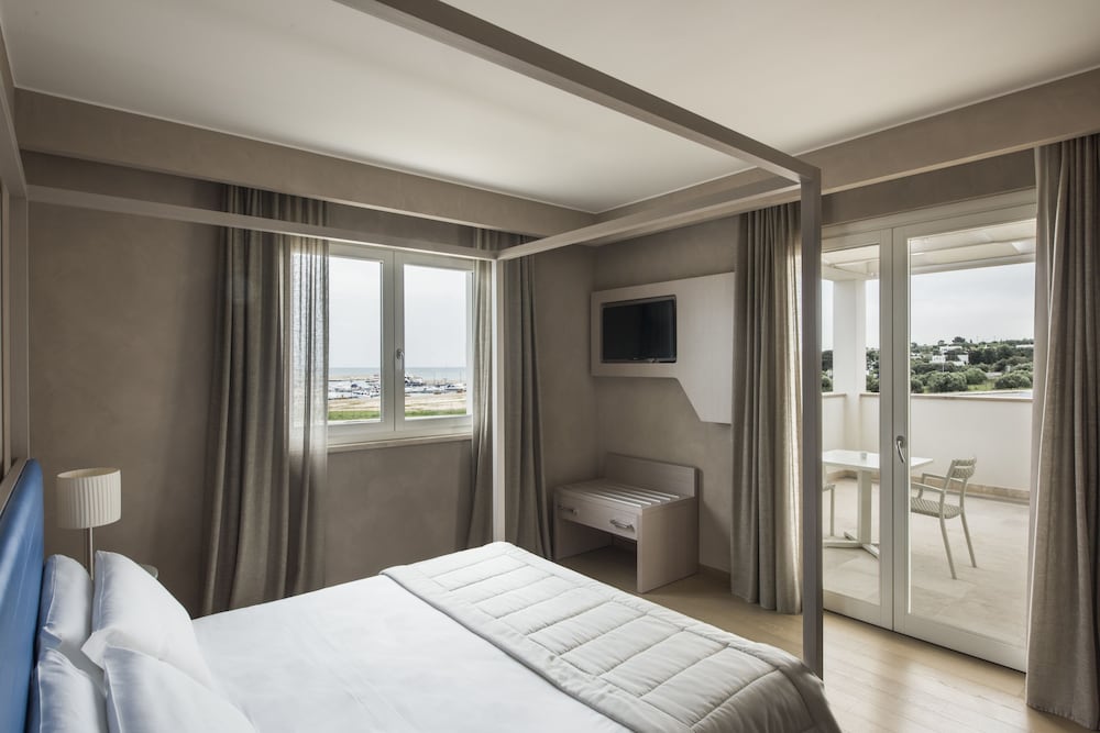 Cala Ponte Resort Spa 30/67