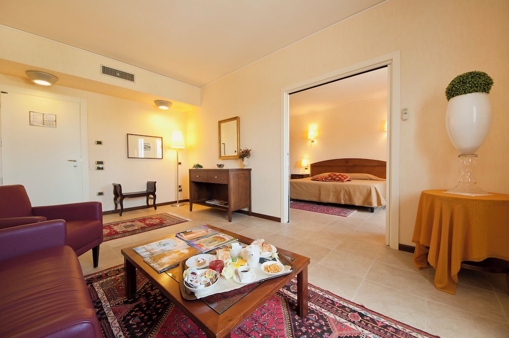 Grand Hotel Paestum 26/50