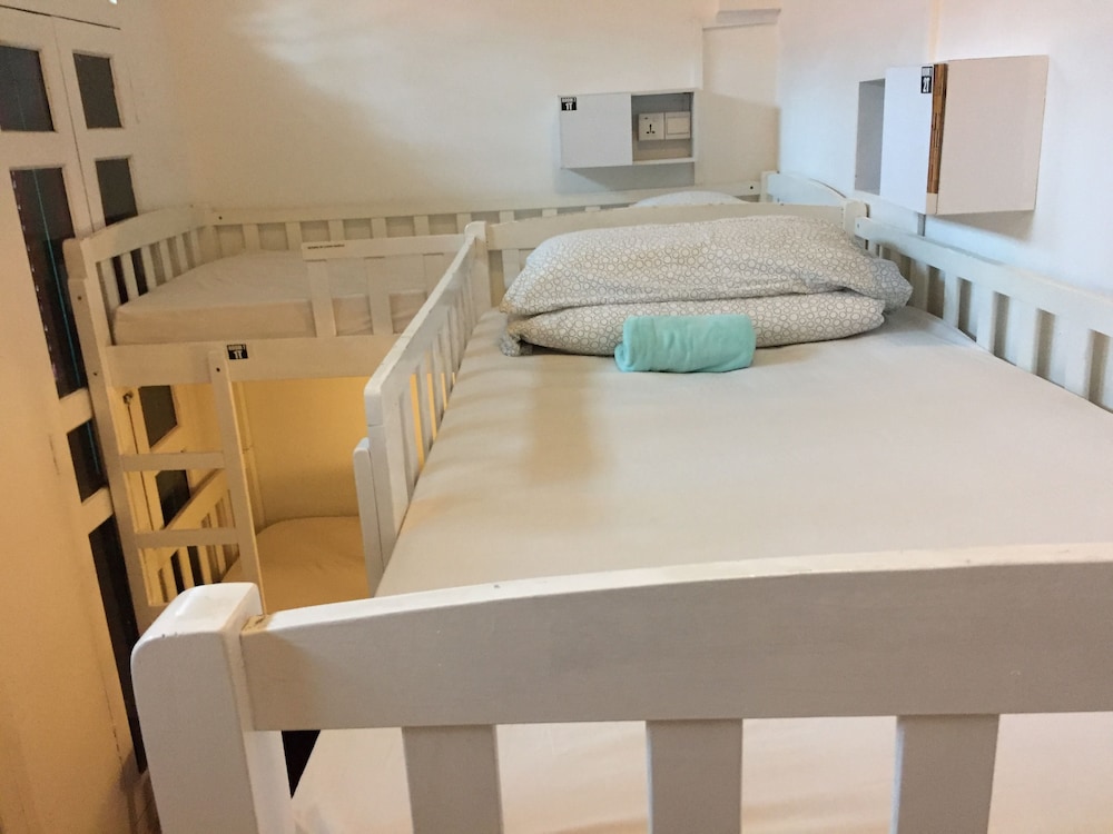 Royal Hostel Singapore 11/33