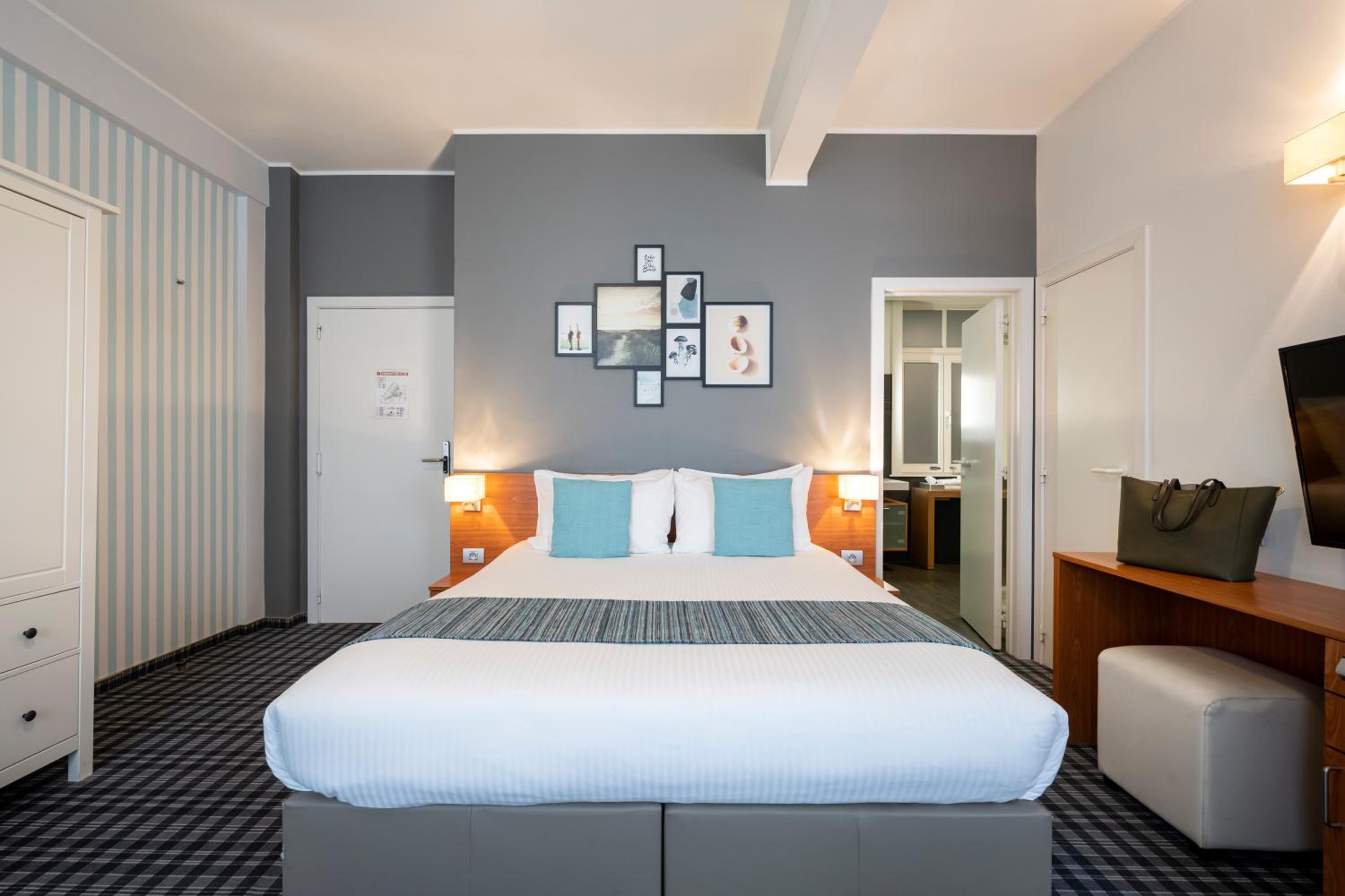 غرفة ثلاثية بسرير فردي، Leopold Hotel Ostend 2/10