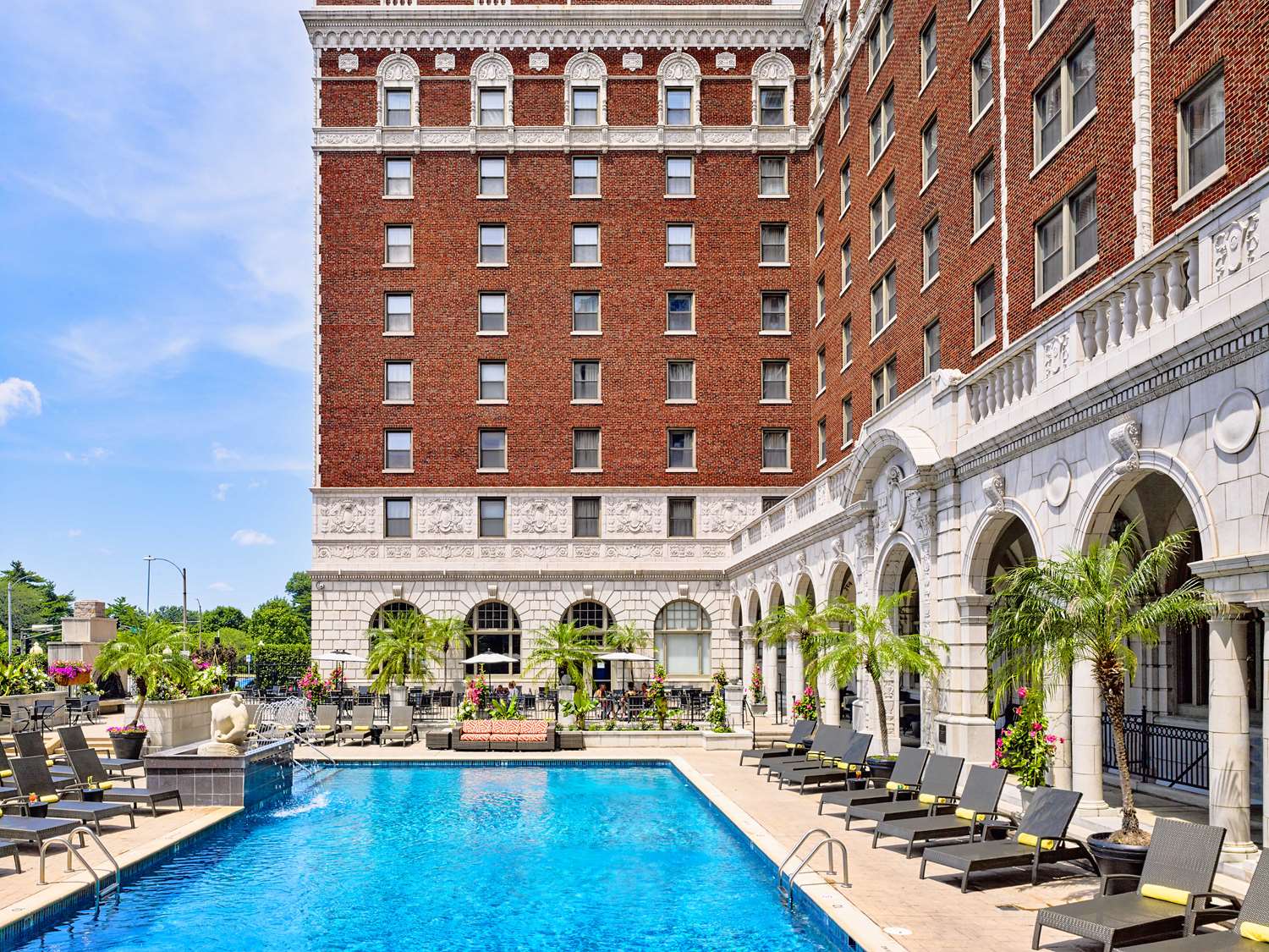 The Chase Park Plaza Royal Sonesta St. Louis 6/76