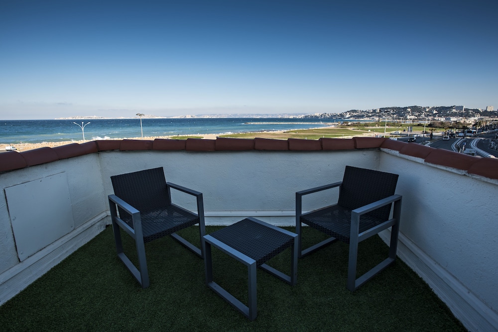 Hôtel Le Mistral 37/50