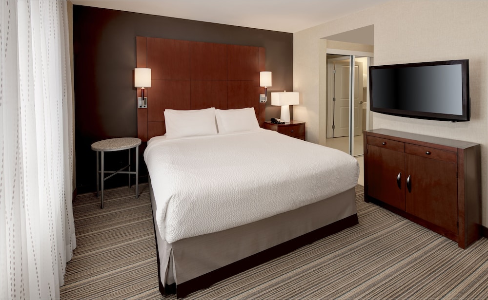 Residence Inn Calgary Airport 12/47